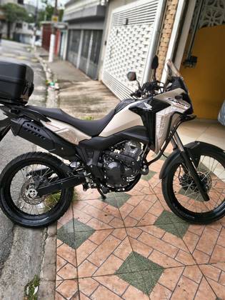HONDA XRE 300 SAHARA ADVENTURE 